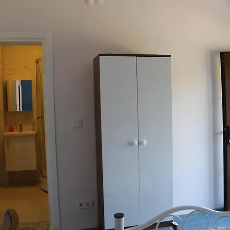 Comfy Apart W Shared Pool Near Kusadasi In Selcuk فندق مبيت وإفطار